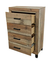 B850 COMPLETE THE MOUNTAIN LODGE LOOK: THE TIMBER HERITAGE MASTER SUITE