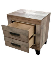 B850 COMPLETE THE MOUNTAIN LODGE LOOK: THE TIMBER HERITAGE MASTER SUITE